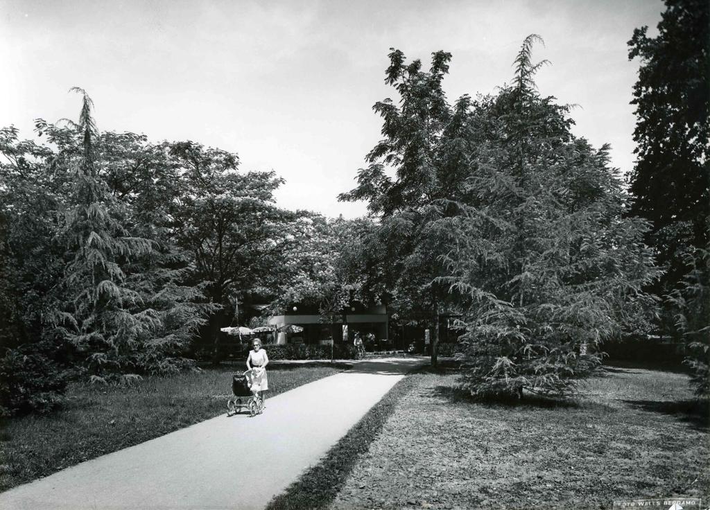 Passeggiata Al Parco · Historify