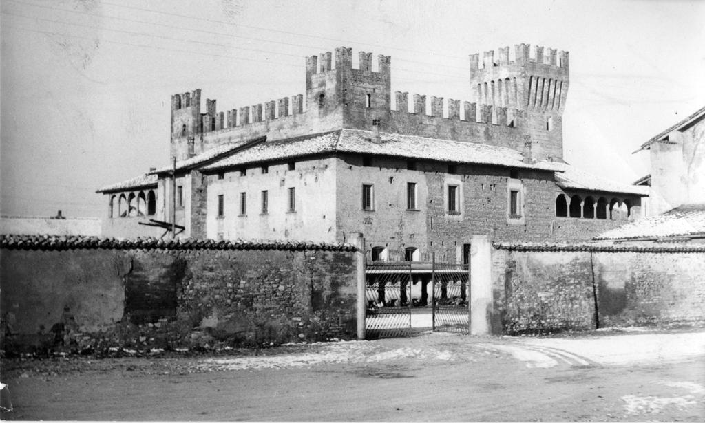 Castello Di Malpaga, Cavernago · Historify