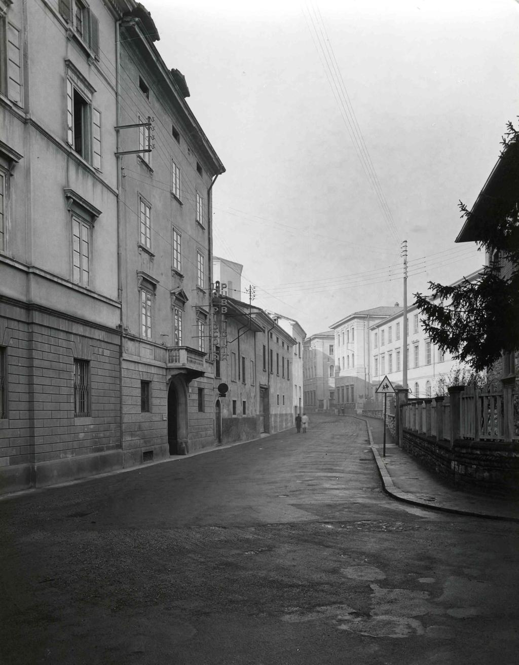 Via Borfuro · Historify