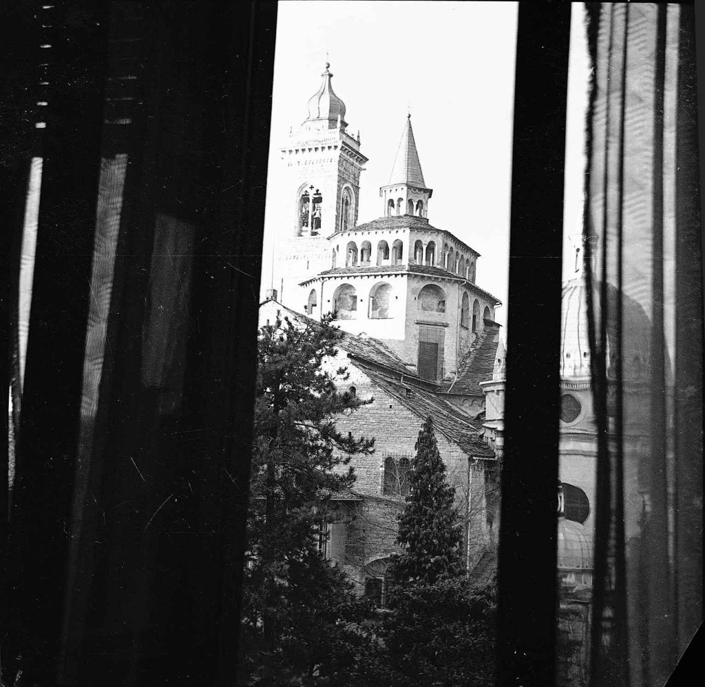 Vista Dalla Finestra · Historify