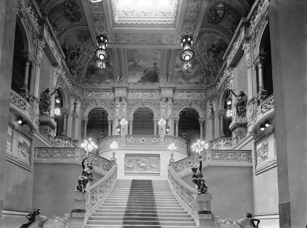 Scalinata del Casinò di San Pellegrino · Historify