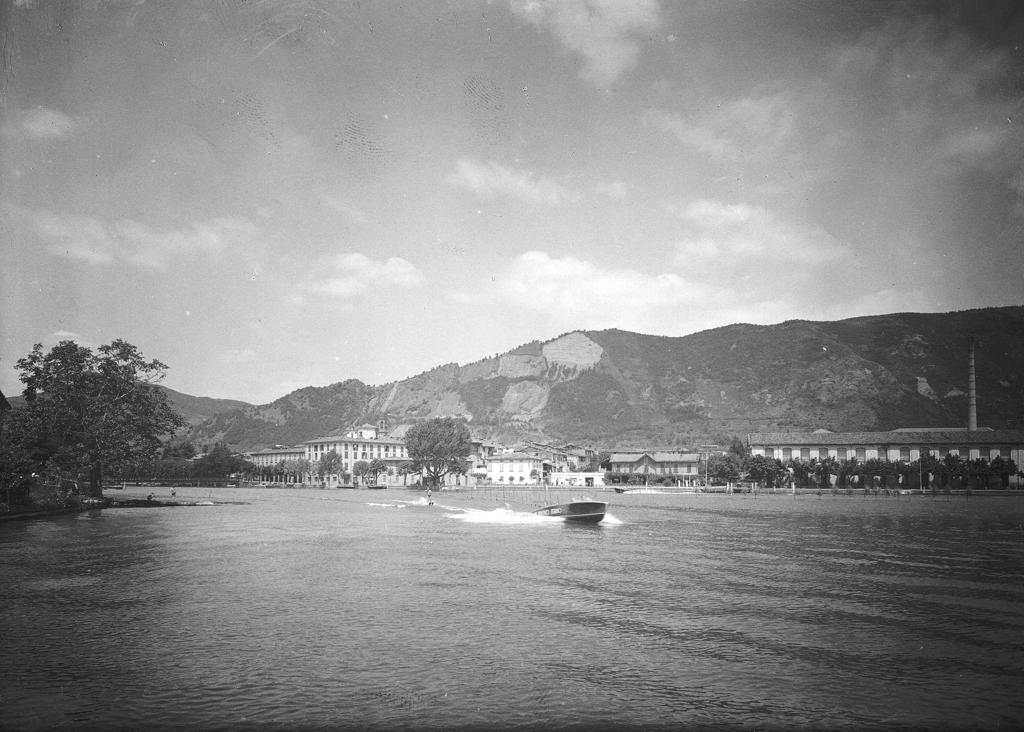 Vista Dal Lago · Historify