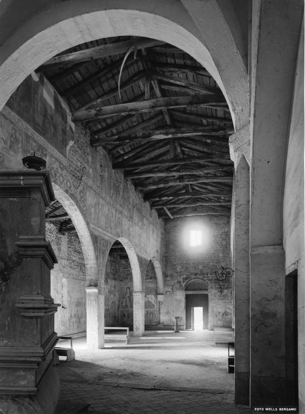 Partiolare Della Chiesa Di S. Giorgio Ad Almenno San Salvatore · Historify