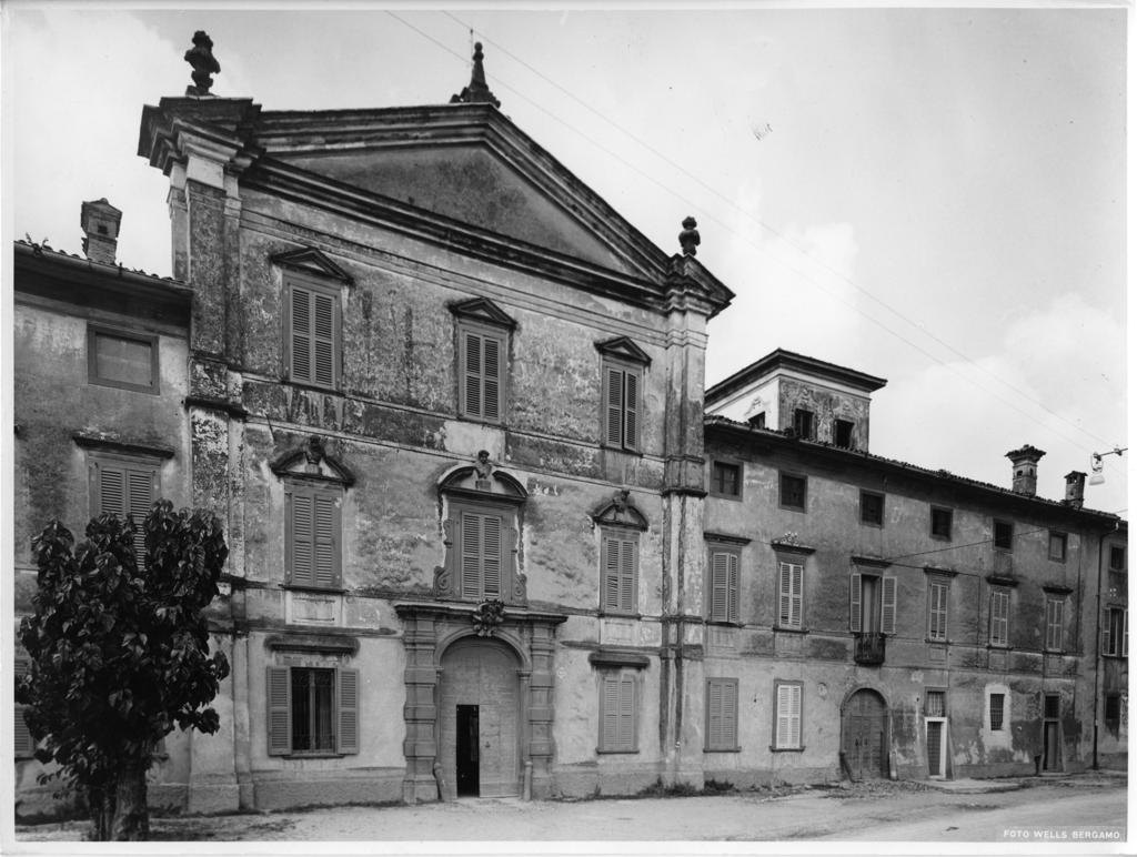 Villa Colleoni Scotti · Historify