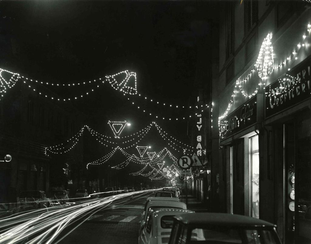 Via Tasso illuminata a festa · Historify