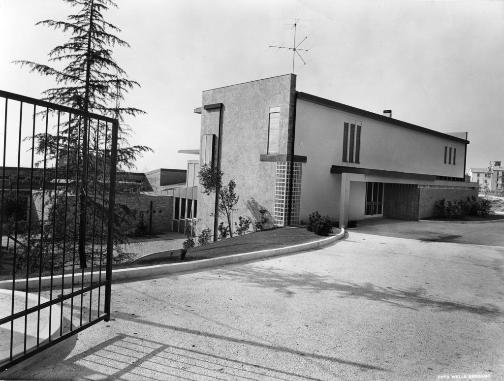 Sotto Il Monte · Historify