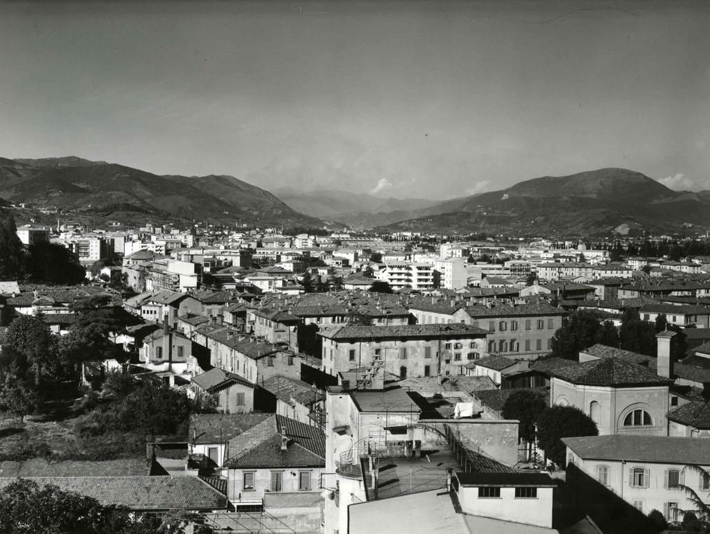 Vista Dall'Alto · Historify