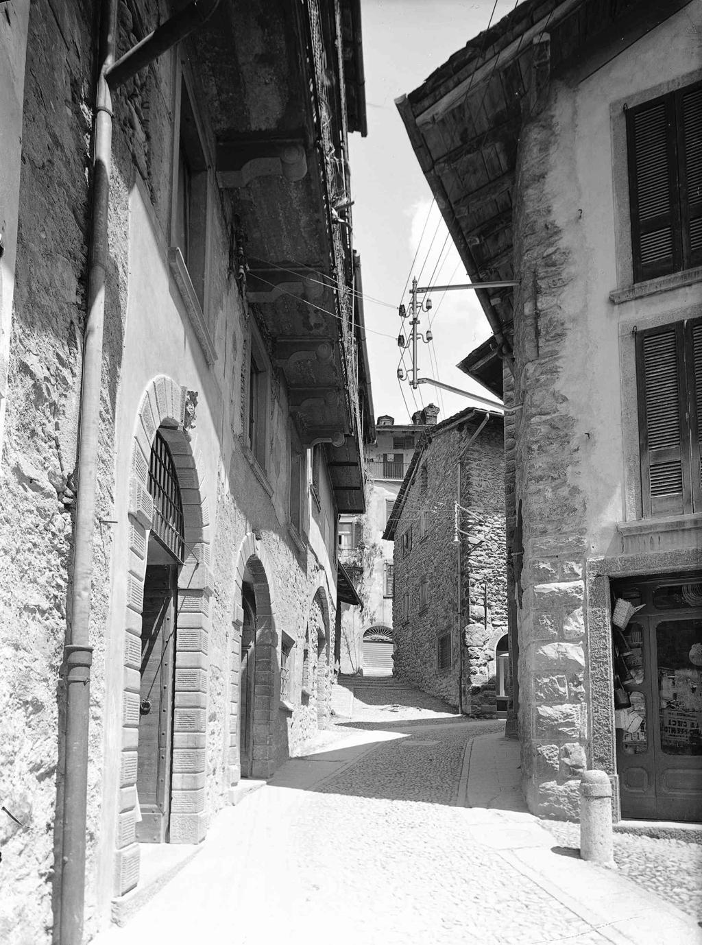 Vicoli Di Gromo · Historify