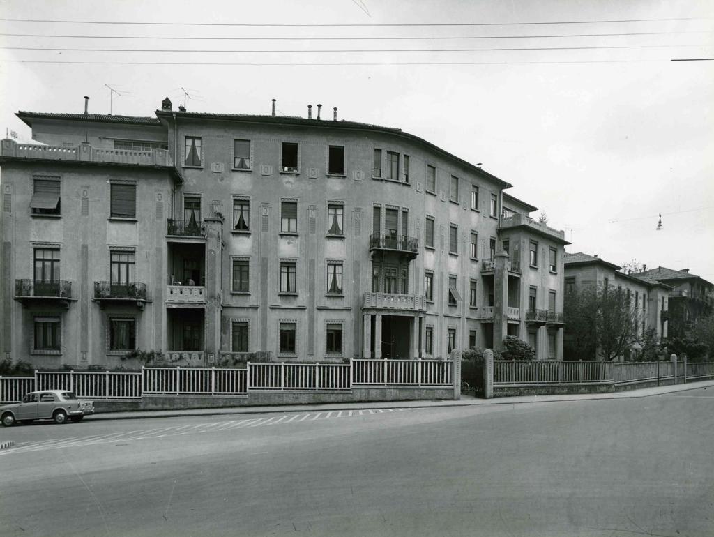 Case In Via Frizzoni · Historify