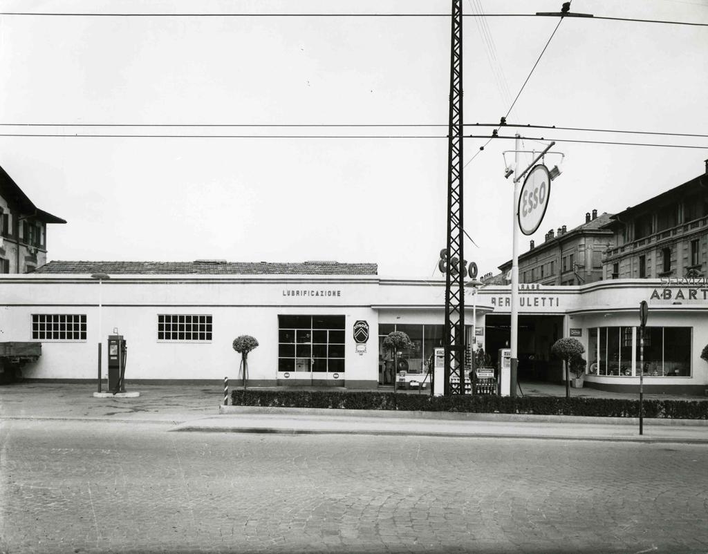 Benzinaio In Via Paleocapa · Historify