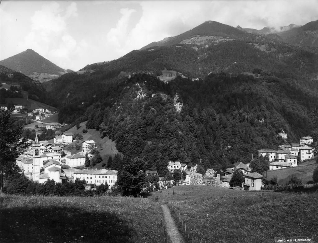 Veduta Di Averara · Historify