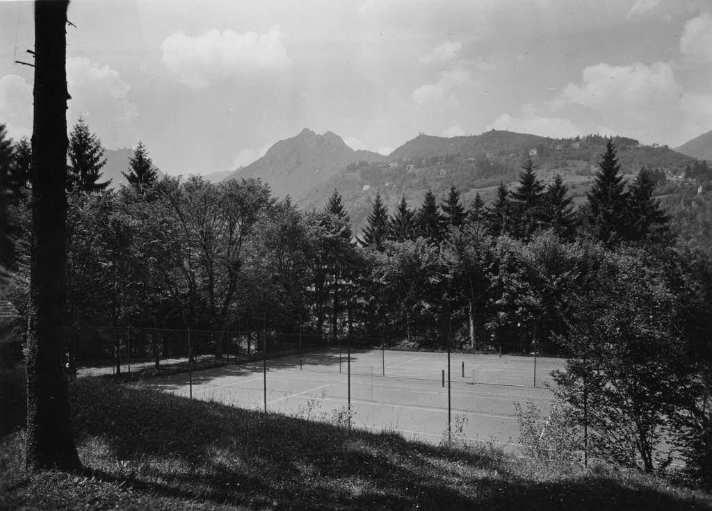 Campi Da Tennis, San Pellegrino Terme · Historify