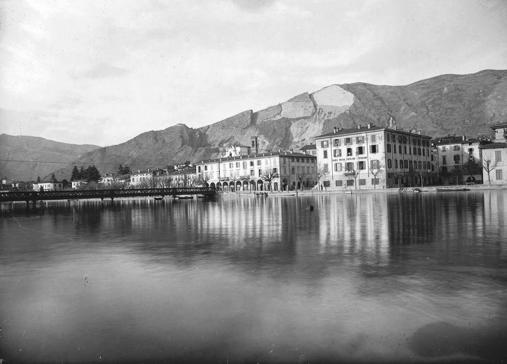 Veduta di Sarnico · Historify