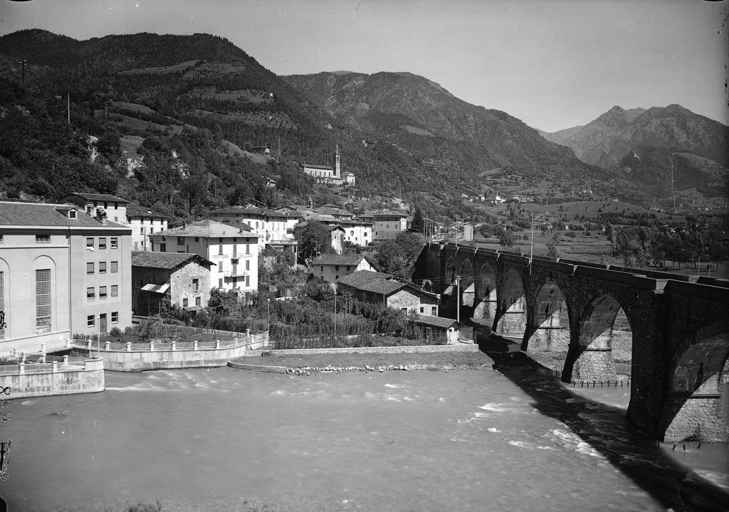 Paesaggio di Lenna · Historify