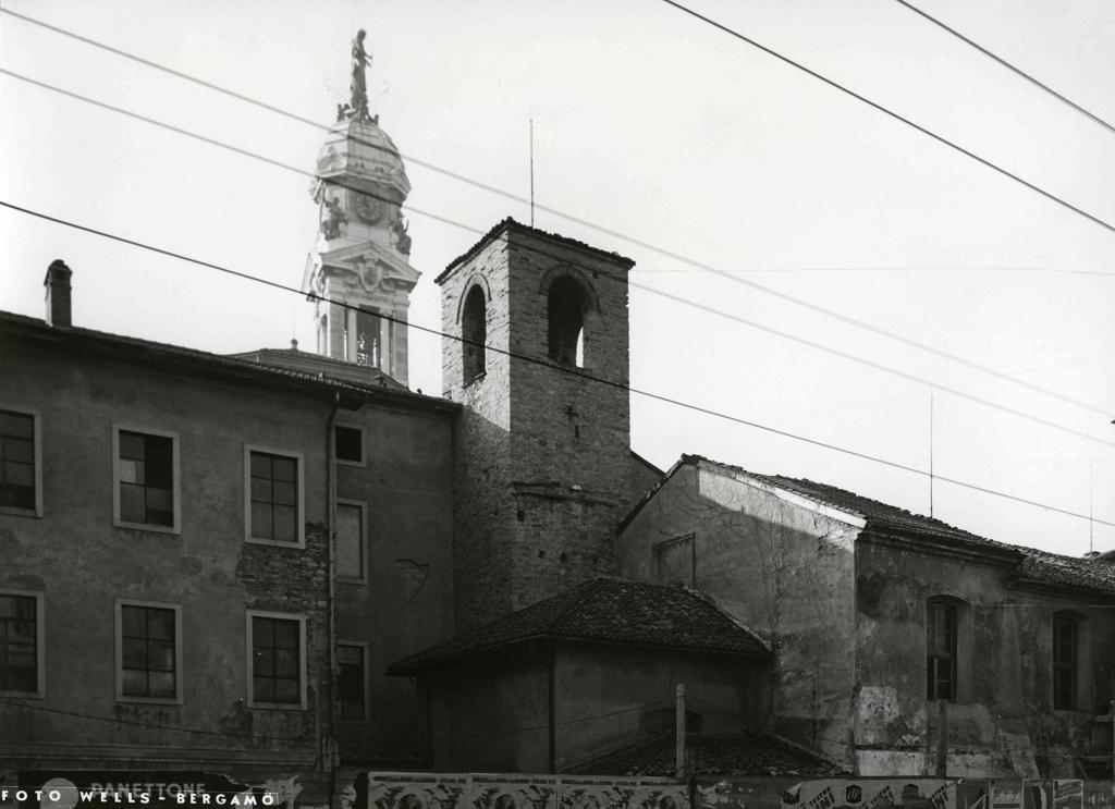 Torri E Campanili · Historify