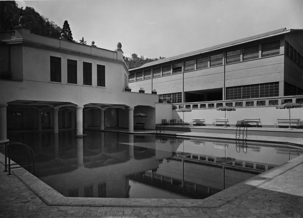 Piscina Termale, San Pellegrino Terme · Historify