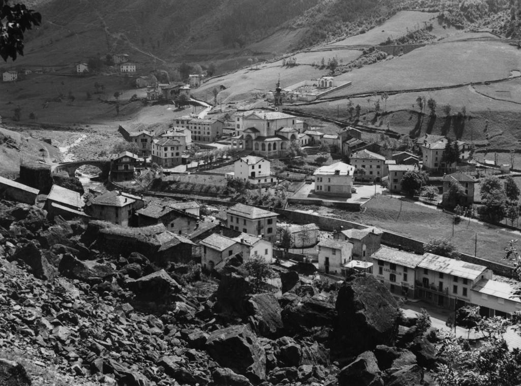Valbondione Dall'Alto · Historify