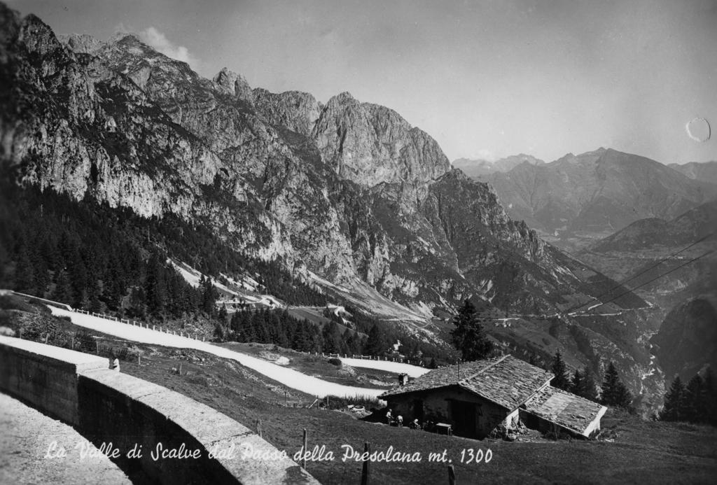 Veduta Della Val Di Scalve Dal Passo Delle Presolana · Historify