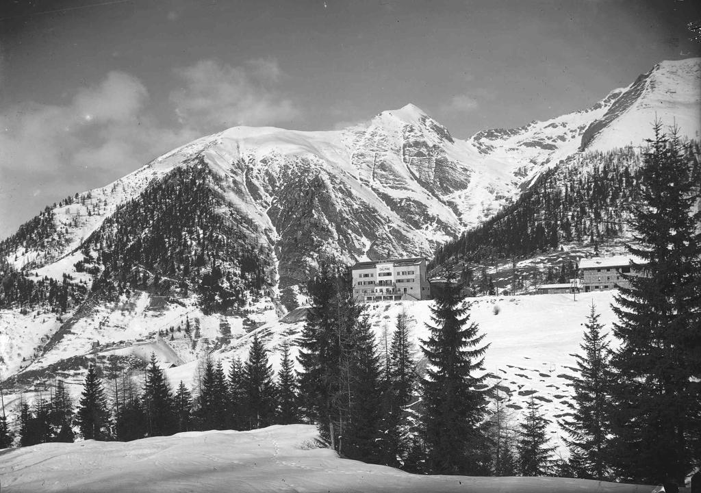 Montagne Innevate · Historify