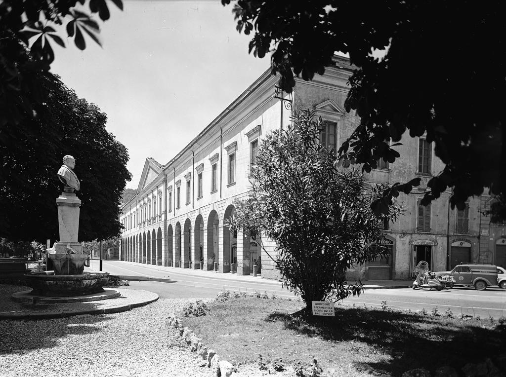Accademia Tadini · Historify