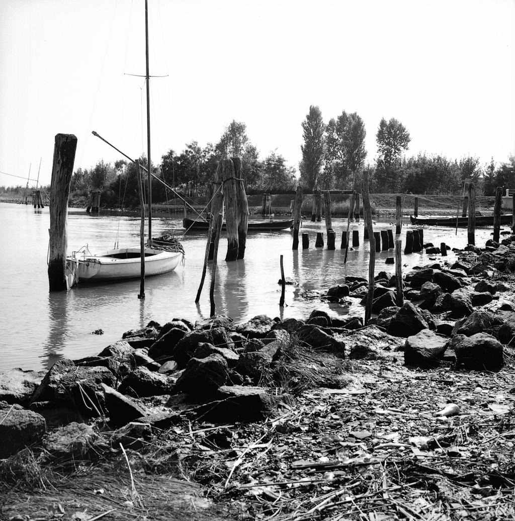 Riva Lago, Attracco Barche · Historify