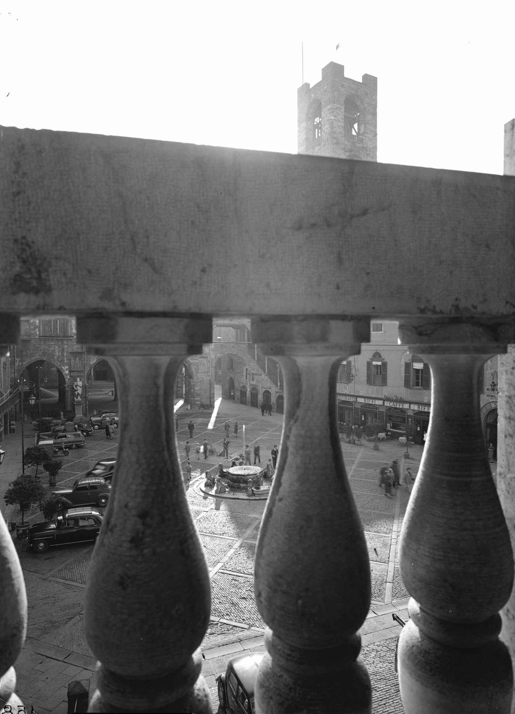 Piazza Vecchia Vista Da Una Balconata In Pietra · Historify
