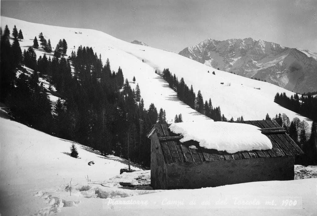 Montagne Innevate A 1900 Mt · Historify