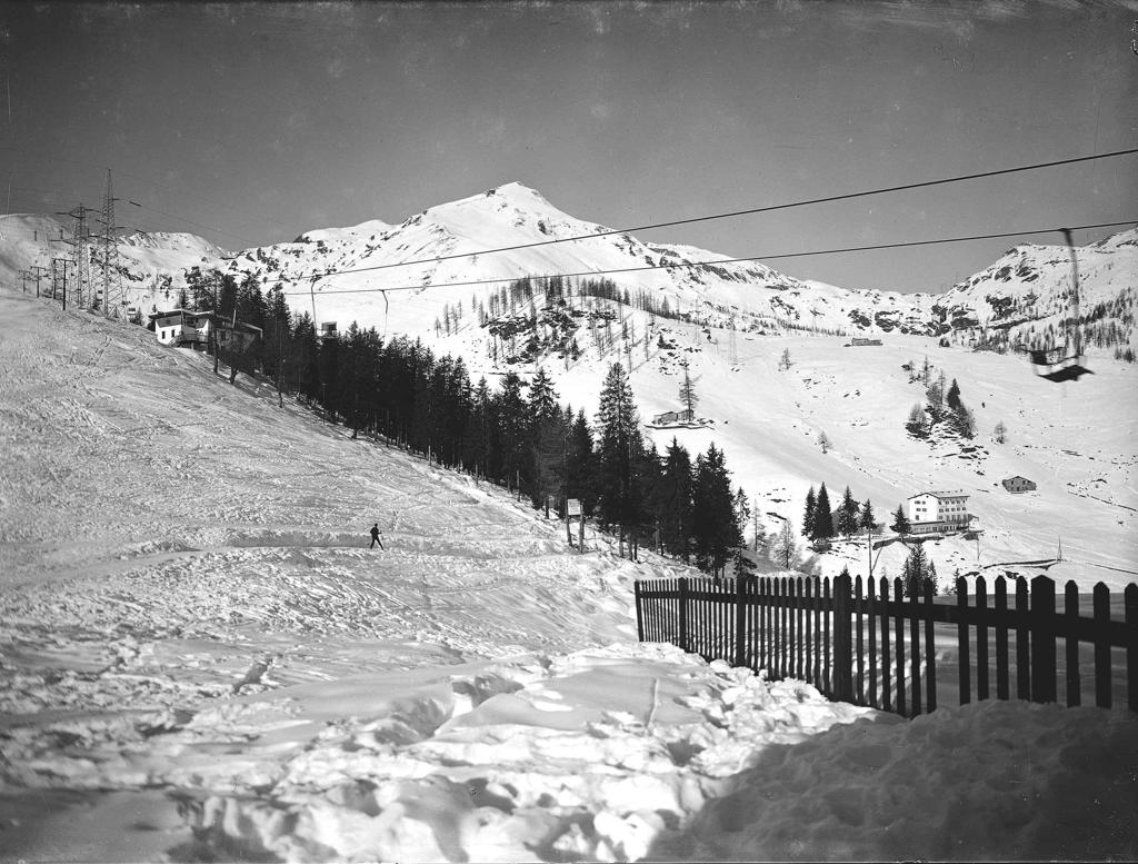 Montagne Innevate · Historify